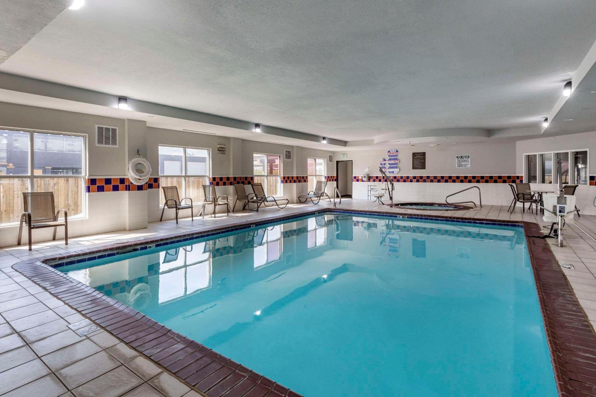 Quality Inn & Suites I-35 E-Walnut Hill Dallas Kültér fotó